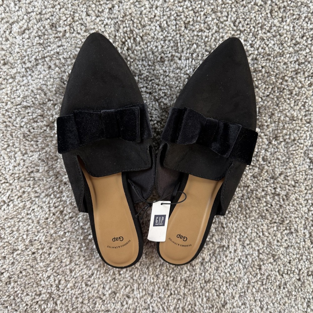Gap Shoes Womens Size 8 Black Faux Suede Slide Mules Flats Bow Pointed Toe - Picture 2 of 5